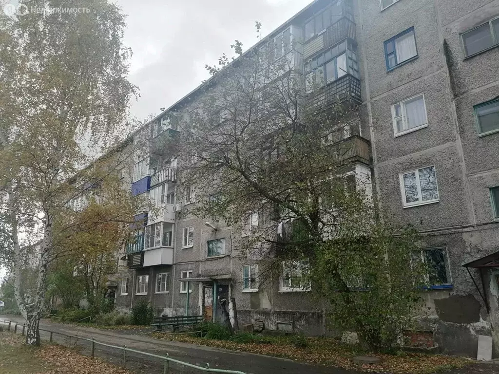 2-комнатная квартира: Туринск, Социалистическая улица, 97 (46.1 м) - Фото 0