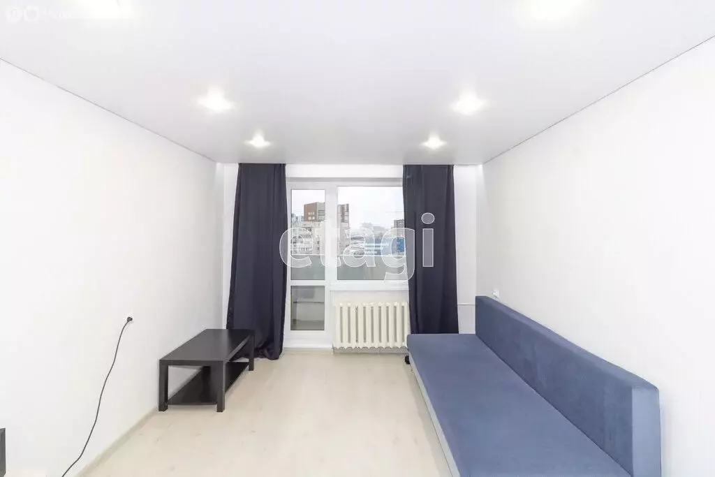 1-комнатная квартира: Тюмень, улица Федюнинского, 9 (31.9 м) - Фото 1