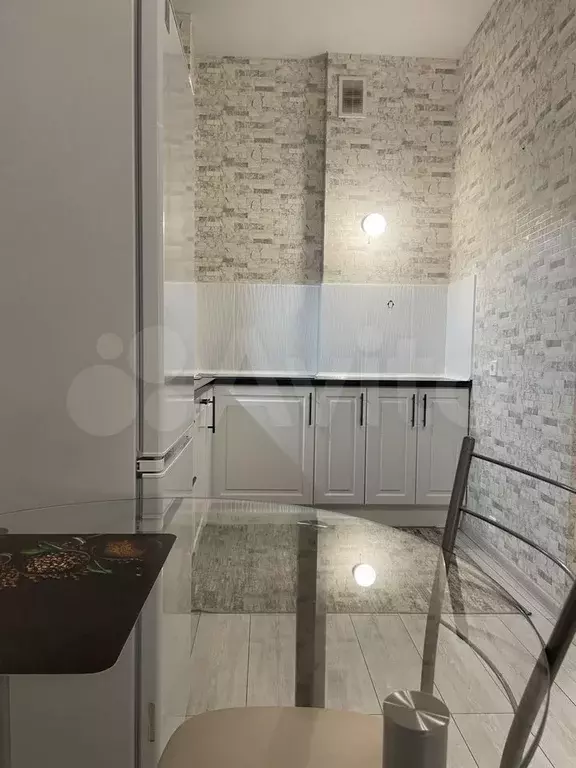 1-к. квартира, 40 м, 17/19 эт. - Фото 1