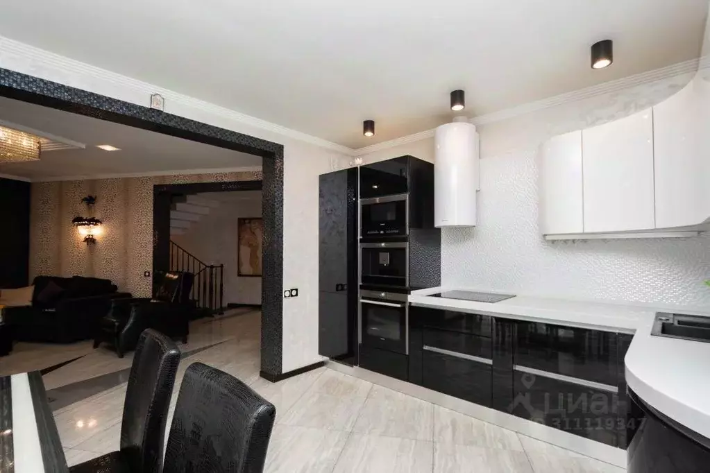 Коттедж в Иркутская область, Иркутск Байкальская ул., 352/4 (302 м) - Фото 2