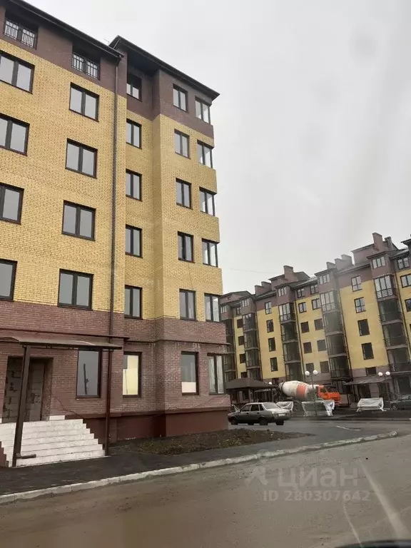 2-к кв. Северная Осетия, Владикавказ ул. Билара Кабалоева, 18 (63.0 м) - Фото 0