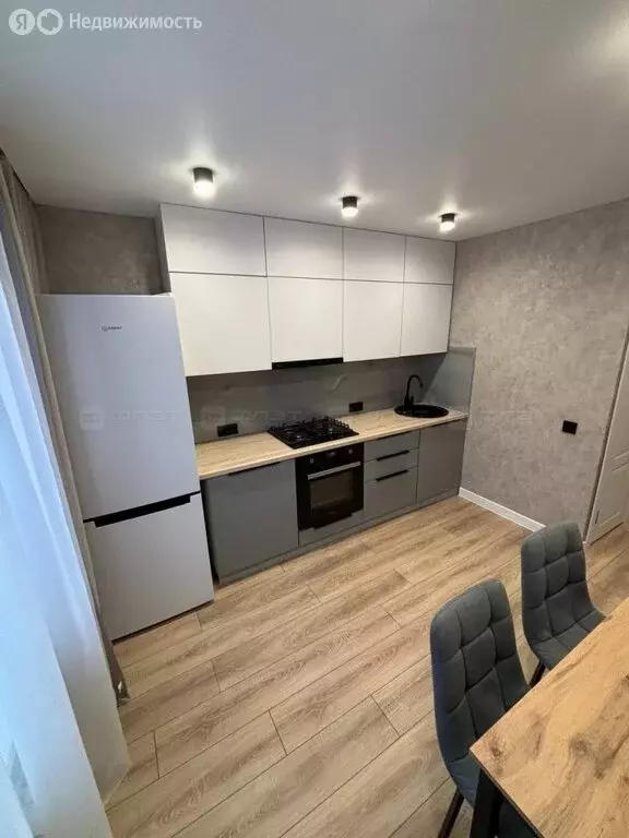 1-комнатная квартира: Казань, улица Юлиуса Фучика, 72 (50 м) - Фото 1