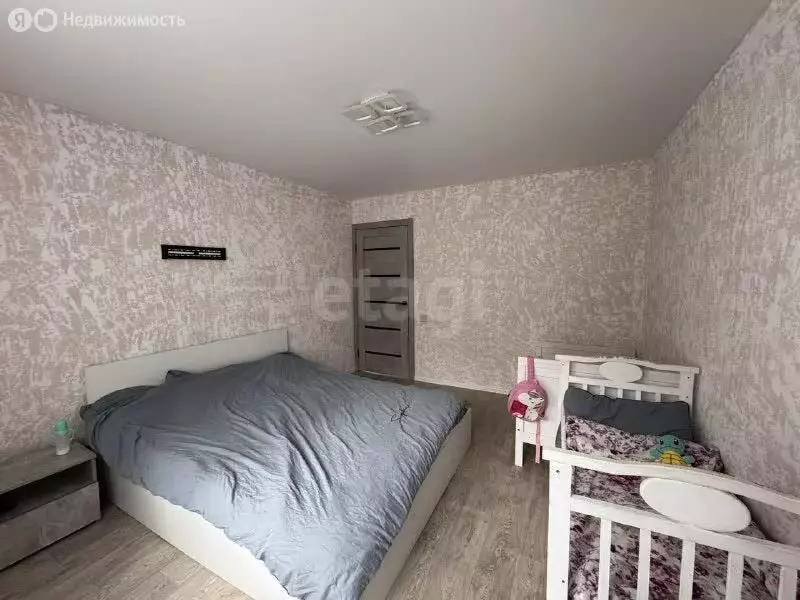 2-комнатная квартира: Златоуст, улица Металлургов, 1 (55.8 м) - Фото 2