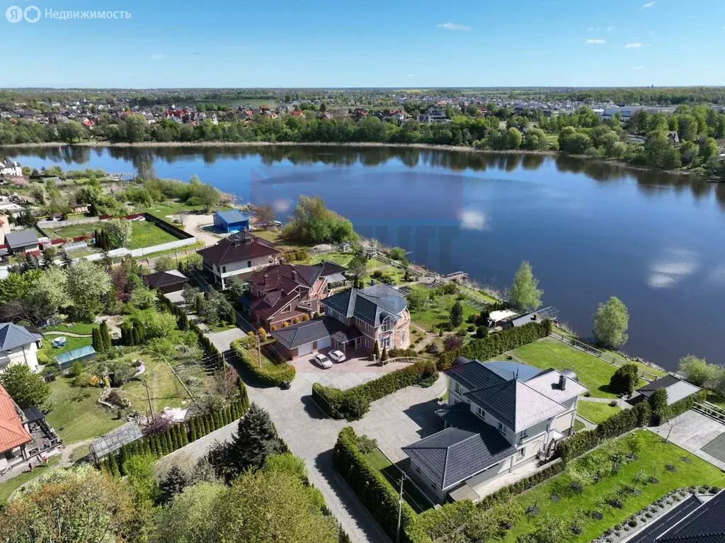 Дом в посёлок Большое Исаково, Прибрежная улица, 7 (377.3 м) - Фото 0