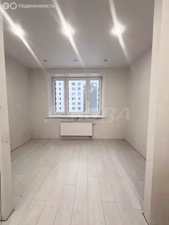 1-комнатная квартира: Тюмень, улица Республики, 204к7 (31 м) - Фото 1