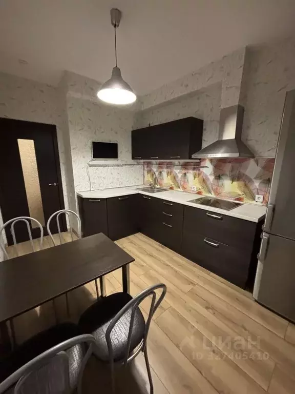 2-к кв. Пермский край, Пермь Переселенческая ул., 111 (56.0 м) - Фото 2