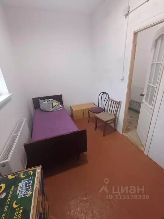 Дом в Крым, Симферопольский район, Гвардейское пгт ул. Карла Маркса, ... - Фото 2