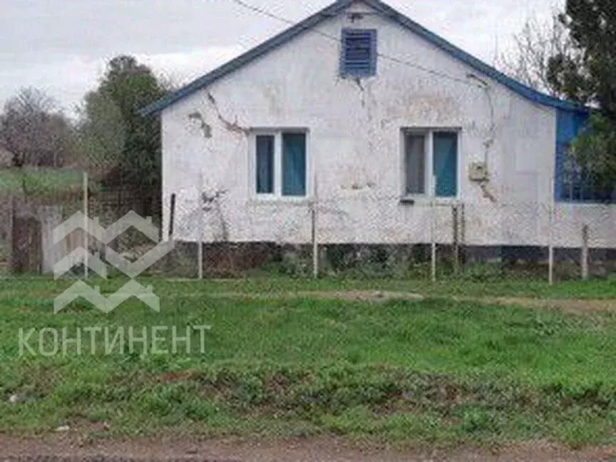 Дом в Крым, Советский район, с. Некрасовка ул. Октябрьская (58 м) - Фото 1