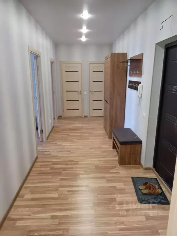 2-к кв. Брянская область, Брянск ул. Горбатова, 24 (78.0 м) - Фото 0