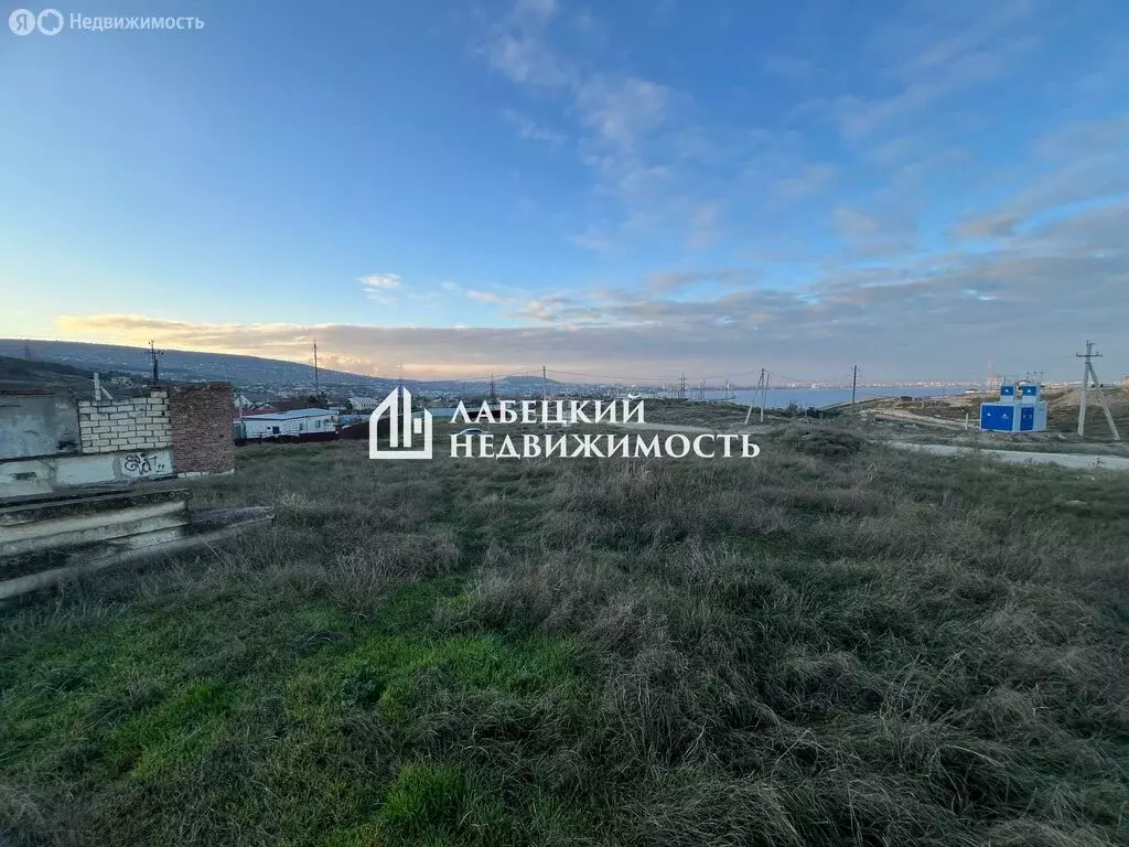 Участок в Республика Крым, Феодосия (7 м) - Фото 1