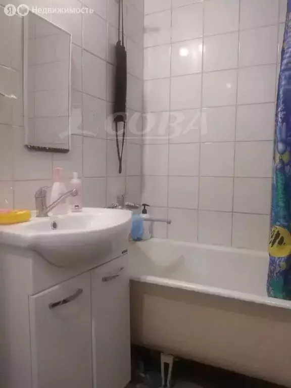 3-комнатная квартира: Курган, улица Коли Мяготина, 66А (63 м) - Фото 1