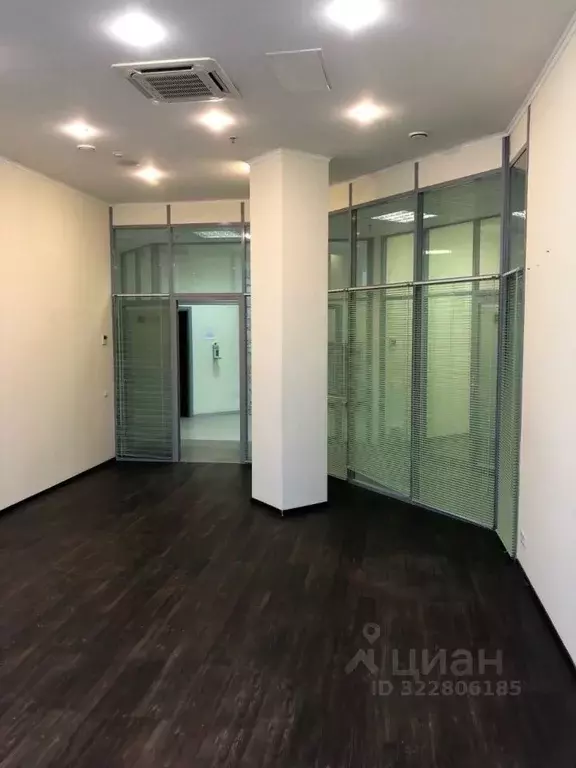 Офис в Санкт-Петербург пл. Конституции, 7 (369 м) - Фото 0