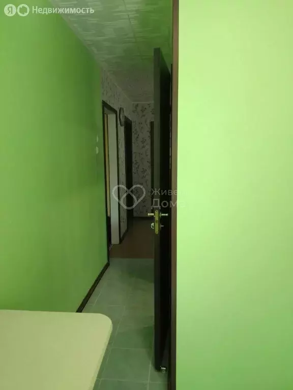 3-комнатная квартира: Волгоград, улица Вучетича, 24 (62 м) - Фото 2
