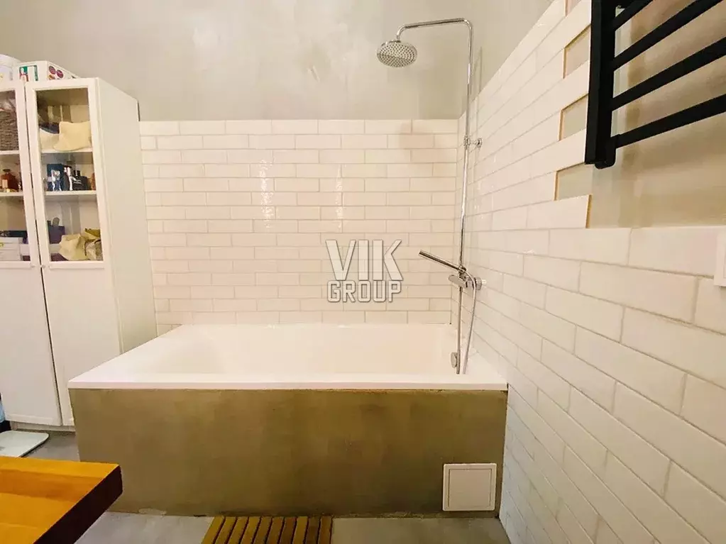 Продается 3-комнатная квартира - Фото 1