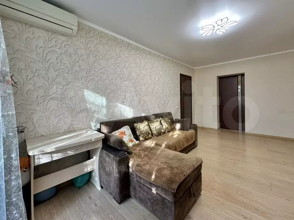 3-к. квартира, 58 м, 3/5 эт. - Фото 1