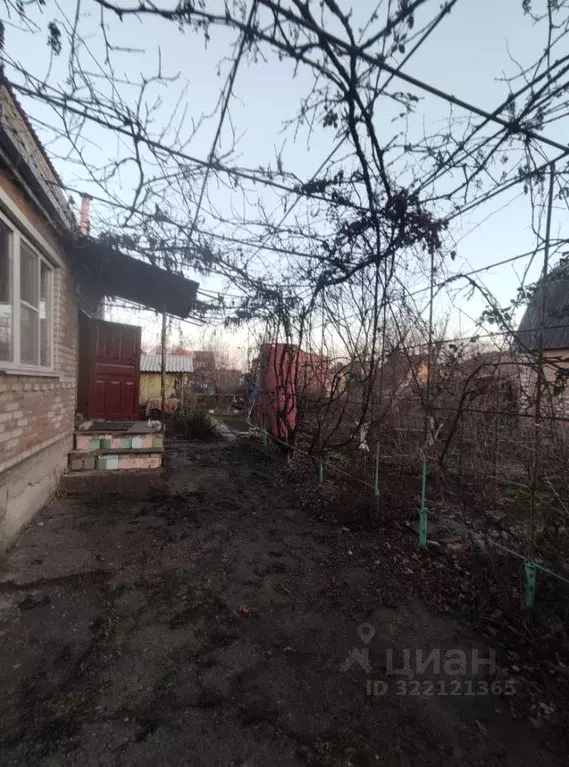 Дом в Ростовская область, Неклиновский район, Вареновское с/пос, с. ... - Фото 1