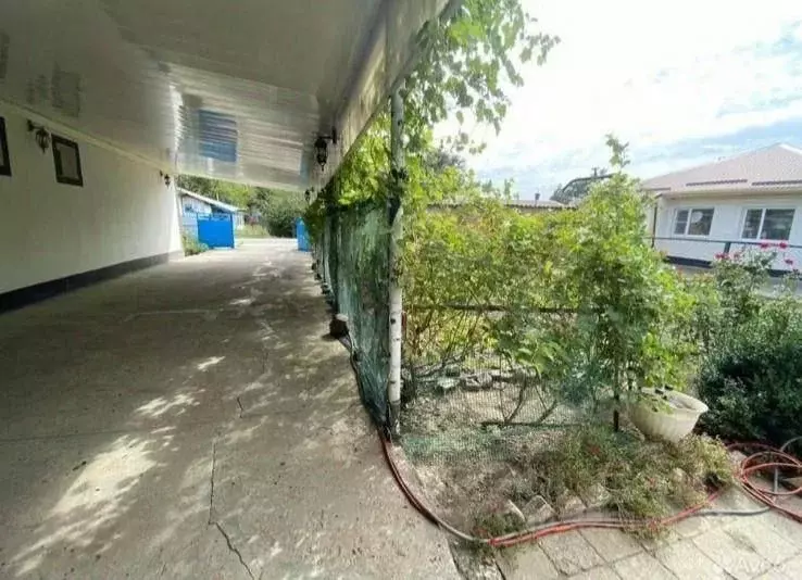 Дом в Ростовская область, Сальский район, Гигантовское с/пос, пос. ... - Фото 2