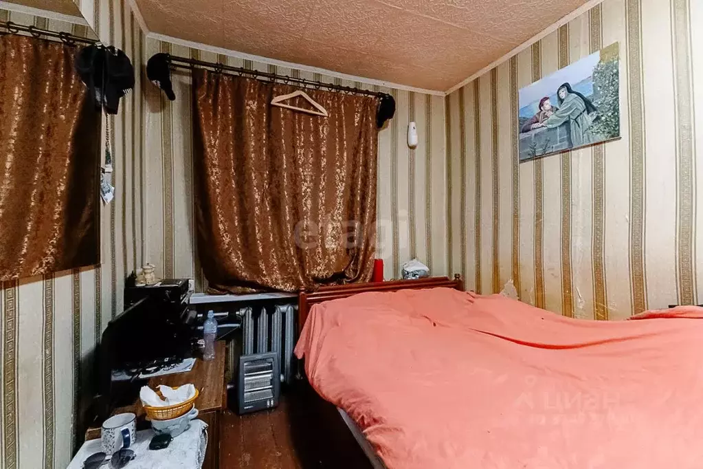 Дом в Свердловская область, Екатеринбург пер. Подрядный, 33 (46 м) - Фото 0