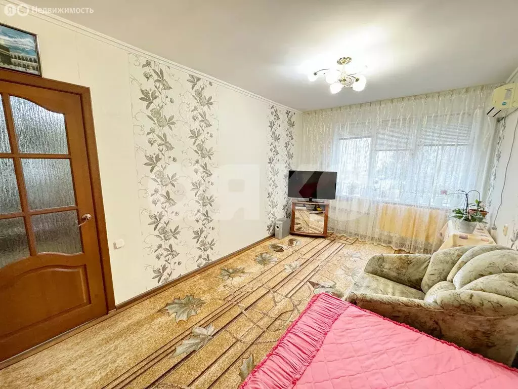 2-комнатная квартира: Нижнекамск, улица Бызова, 5 (44.2 м) - Фото 1