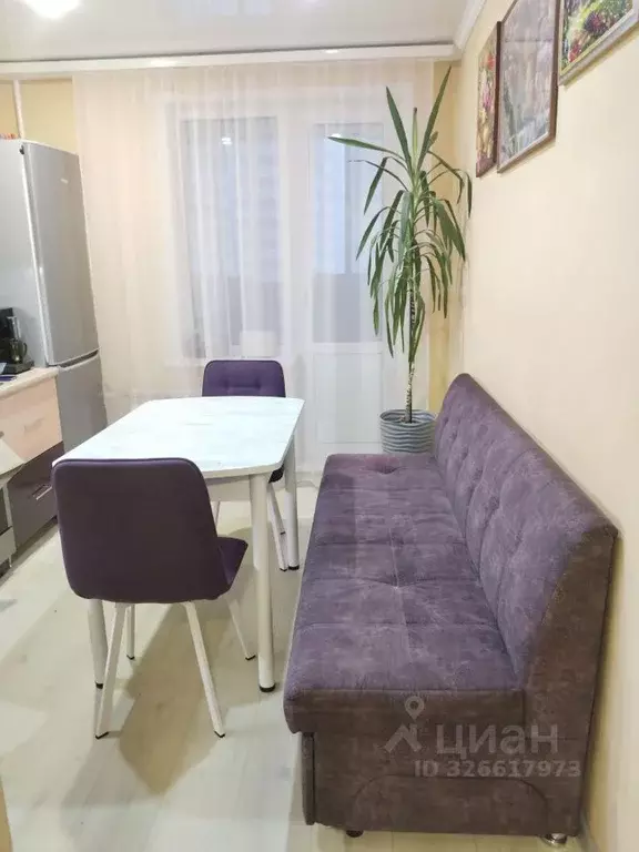 1-к кв. Самарская область, Тольятти ул. Горького, 43 (36.9 м) - Фото 1