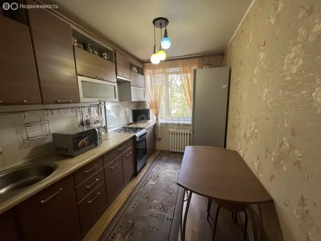 3-комнатная квартира: Пермь, Уссурийская улица, 21А (60 м) - Фото 1