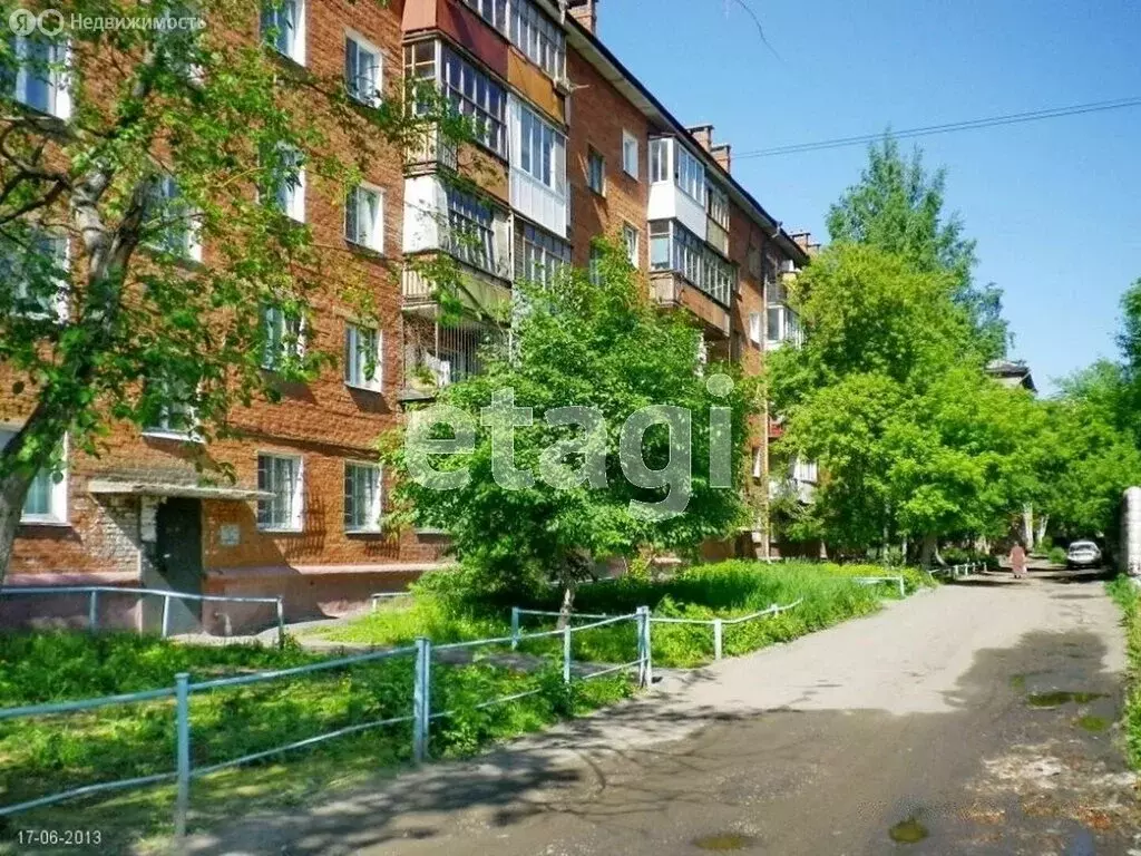 2-комнатная квартира: Омск, проспект Мира, 42 (44.5 м) - Фото 2