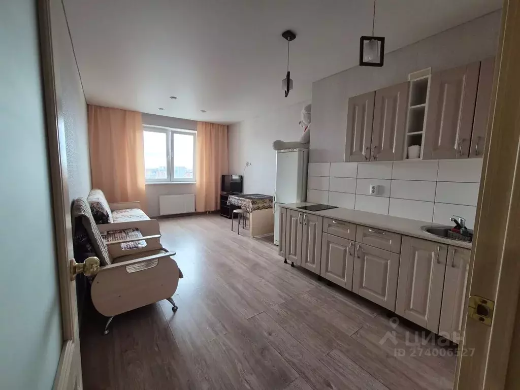 1-к кв. Челябинская область, Челябинск ул. Молодогвардейцев, 74 (50.0 ... - Фото 1