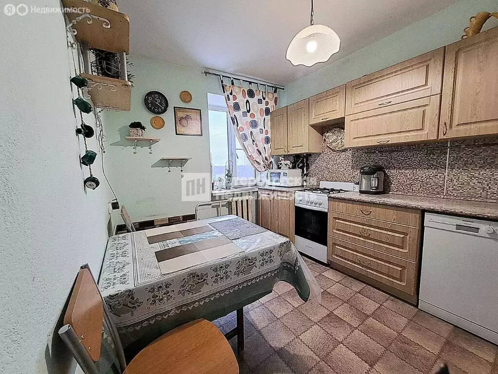 3-комнатная квартира: Санкт-Петербург, проспект Ветеранов, 76 (71 м) - Фото 2