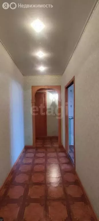 3-комнатная квартира: Искитим, микрорайон Индустриальный, 33 (63.7 м) - Фото 1