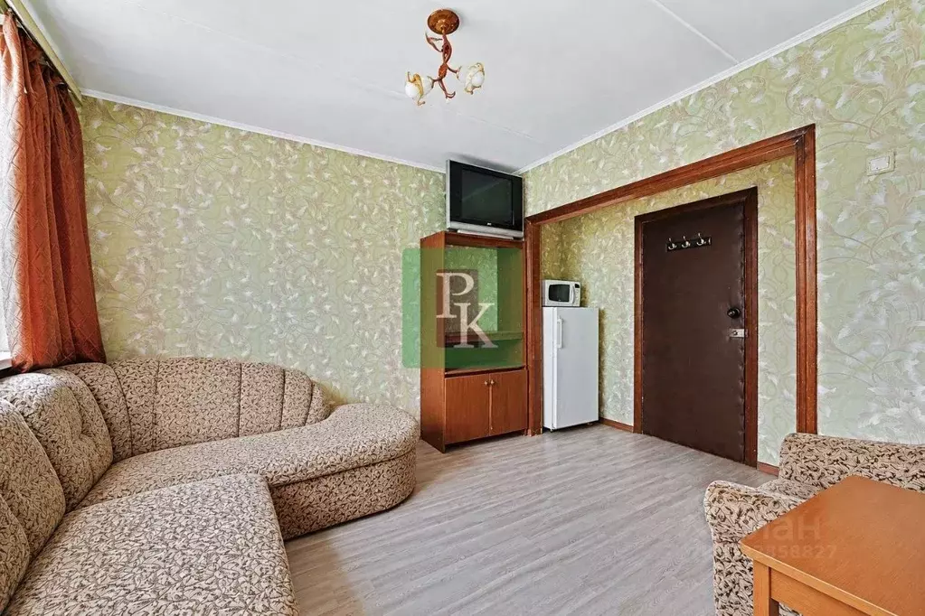 Комната Севастополь ул. Героев Подводников, 6 (12.4 м) - Фото 1