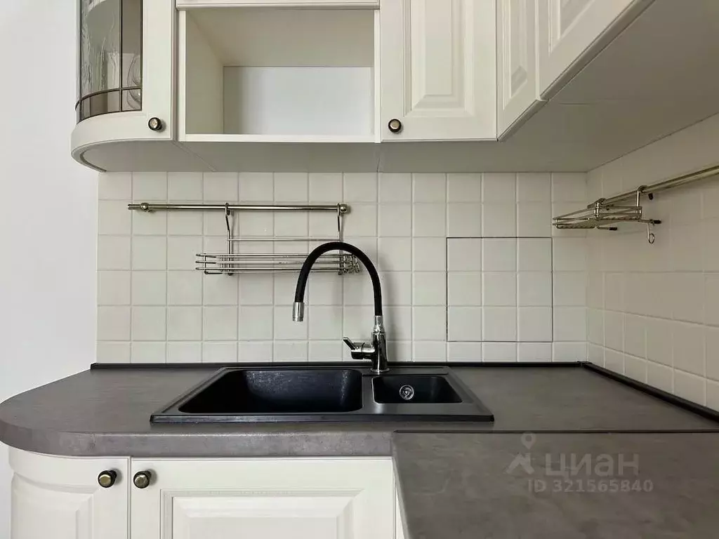 2-к кв. Свердловская область, Екатеринбург ул. Хохрякова, 74 (100.0 м) - Фото 1