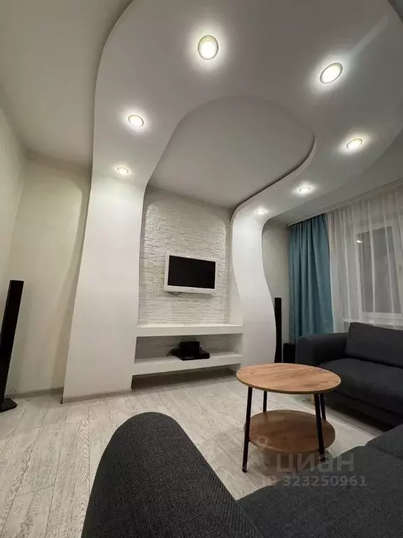 3-к кв. Нижегородская область, Нижний Новгород просп. Гагарина, 222 ... - Фото 1