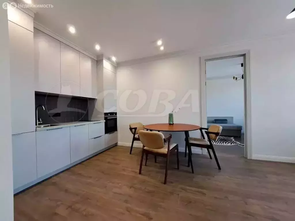 Квартира-студия: Тюмень, улица Фармана Салманова, 1 (53 м) - Фото 0