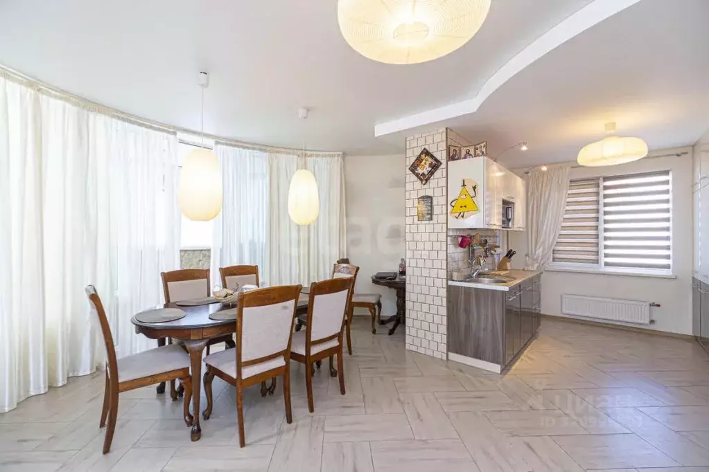 2-к кв. Севастополь ул. Героев Бреста, 116 (89.9 м) - Фото 1