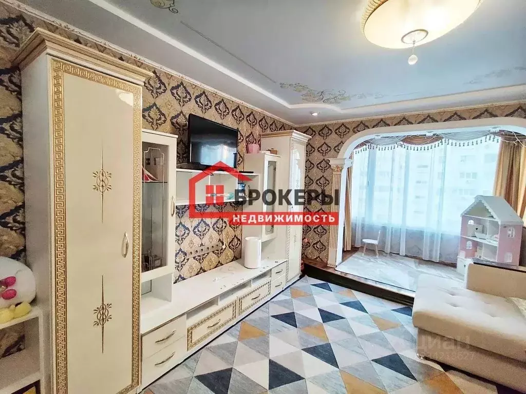 2-к кв. Севастополь просп. Октябрьской Революции, 22/13 (51.3 м) - Фото 2