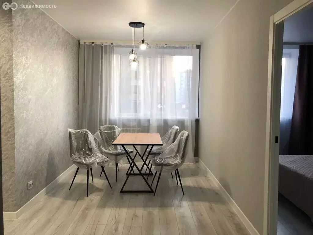 3-комнатная квартира: Абакан, улица Кирова, 185к1 (58.3 м) - Фото 1