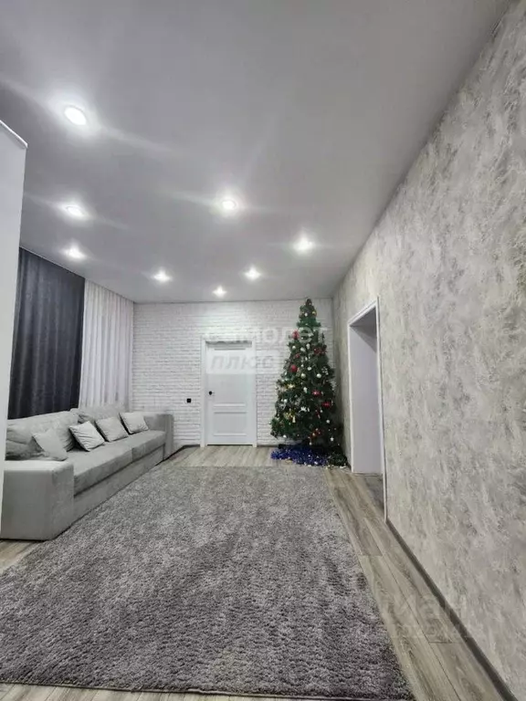 Дом в Курская область, Курск просп. Анатолия Дериглазова (240 м) - Фото 1