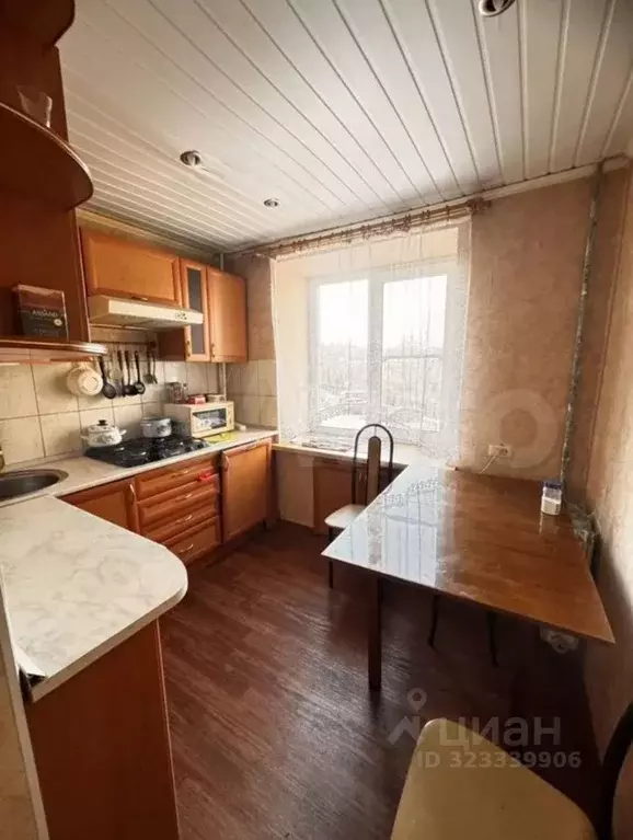 2-к кв. Вологодская область, Череповец ул. Краснодонцев, 82 (50.0 м) - Фото 1