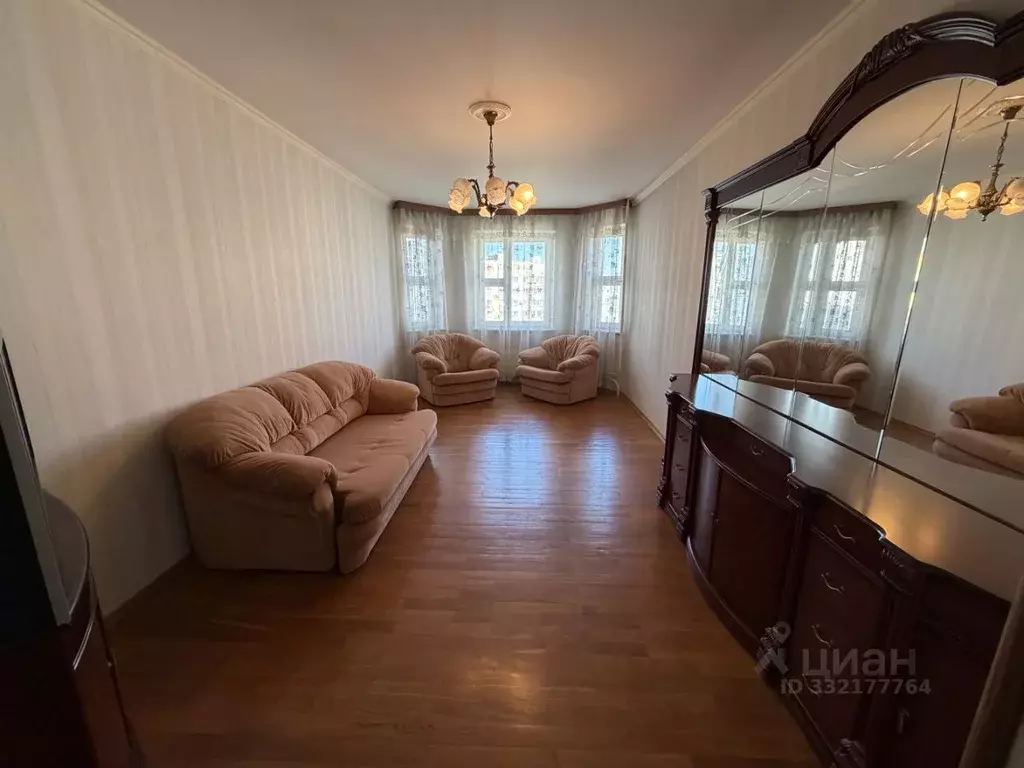 3-к кв. Москва ул. Академика Анохина, 9 (75.0 м) - Фото 1