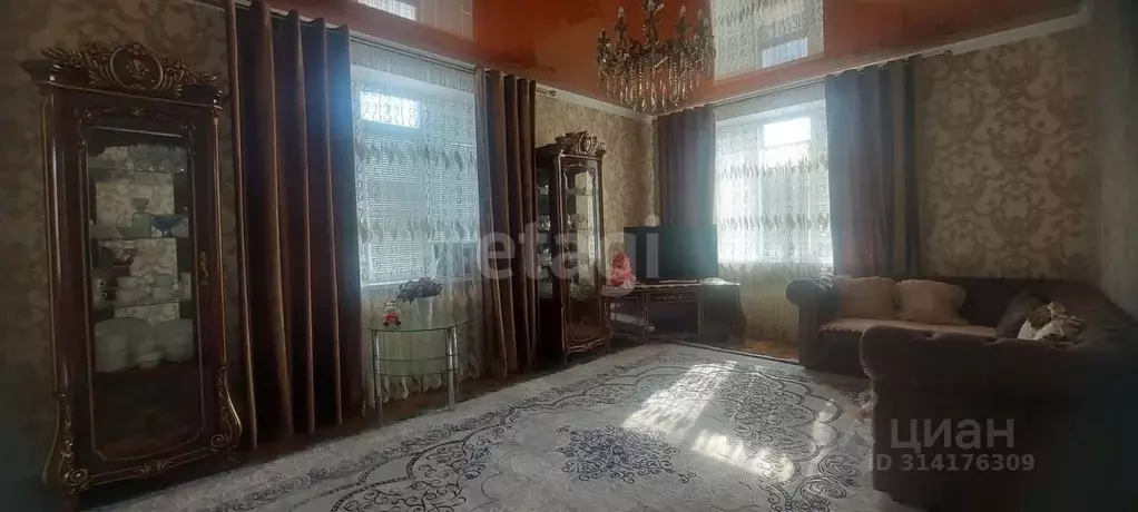3-к кв. Карачаево-Черкесия, Черкесск Октябрьская ул., 303Б (123.0 м) - Фото 0