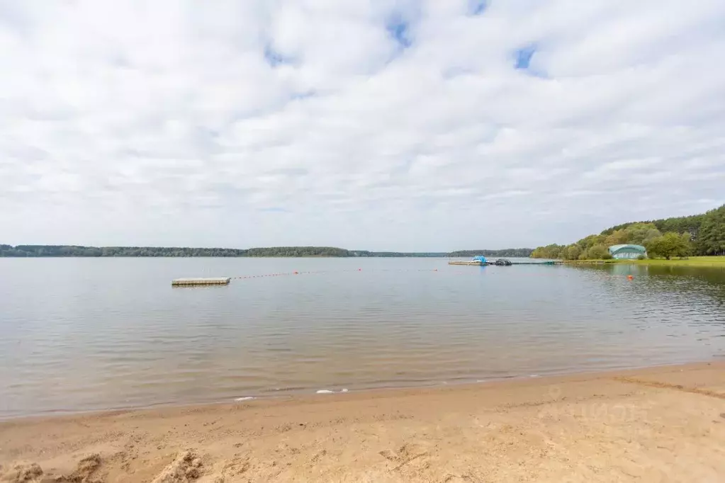 Участок в Московская область, Можайский муниципальный округ, д. ... - Фото 1