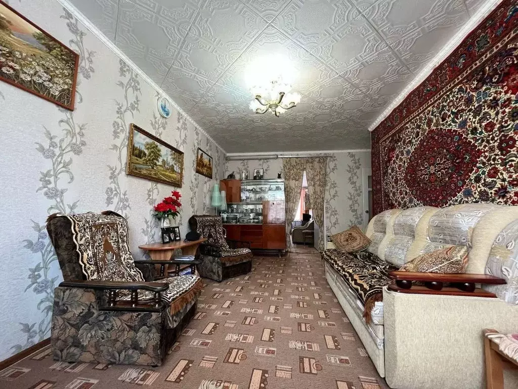 3-к кв. Калмыкия, Элиста 3-й мкр, 22 (57.3 м) - Фото 0