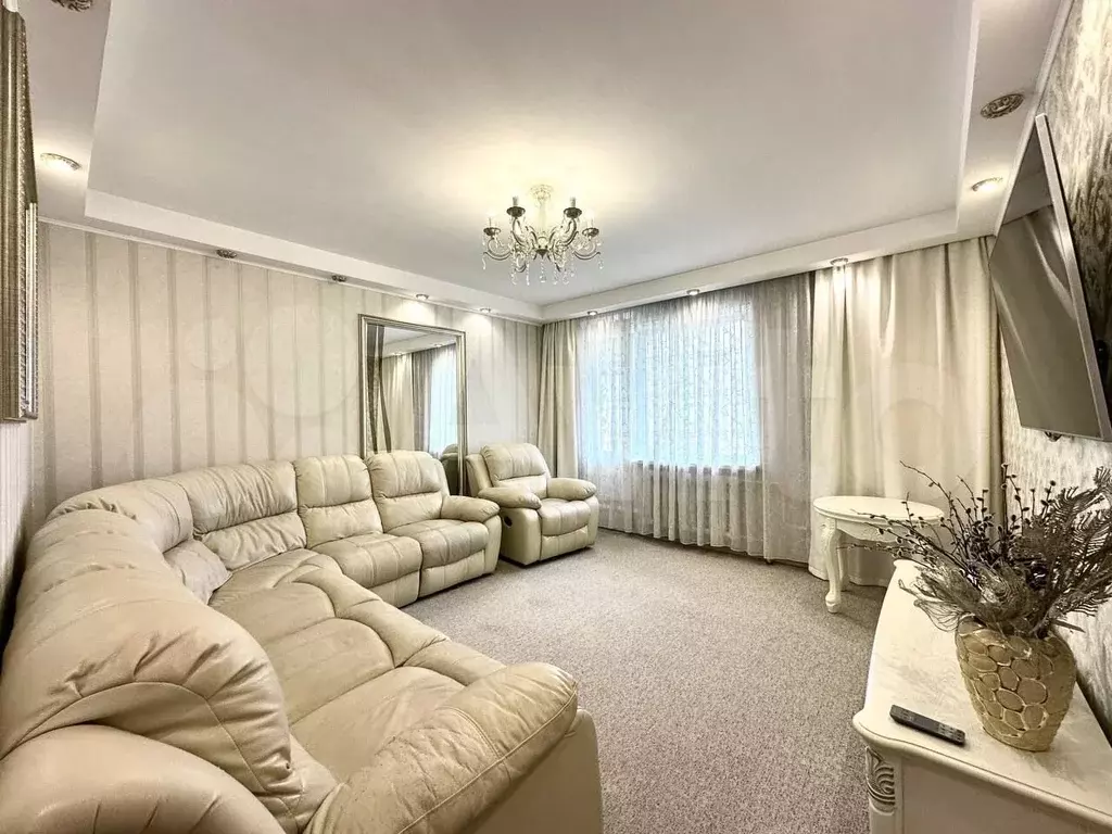 3-к. квартира, 71 м, 9/9 эт. - Фото 1