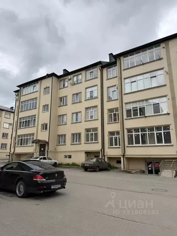 1-к кв. Кабардино-Балкария, Нальчик ул. Солнечная, 8к3 (35.4 м) - Фото 1