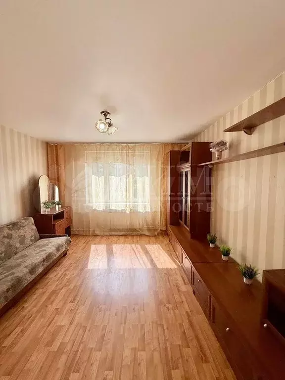 1-к. квартира, 38 м, 4/10 эт. - Фото 1