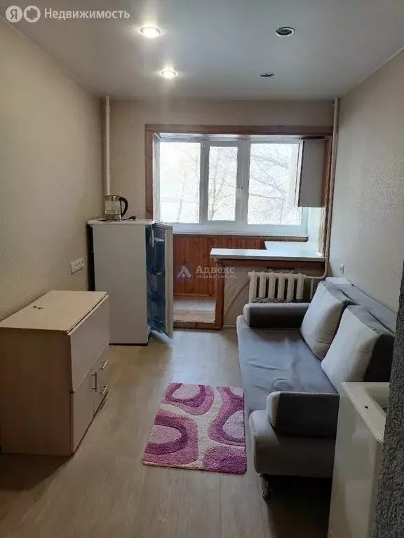 Квартира-студия: Тюмень, улица Мельникайте, 67 (15.2 м) - Фото 0