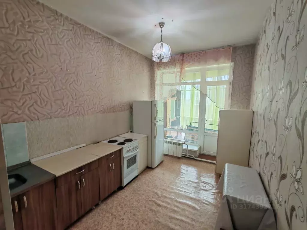 1-к кв. Хакасия, Абакан ул. Кирова, 112/1 (65.0 м) - Фото 0