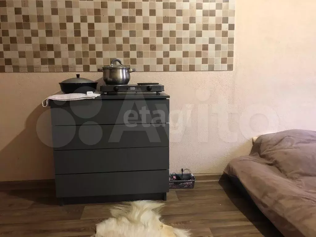 Комната 15 м в 3-к., 1/5 эт. - Фото 1