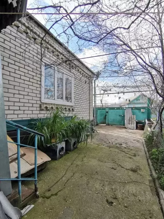 Дом в Ставропольский край, Кочубеевский муниципальный округ, с. ... - Фото 2