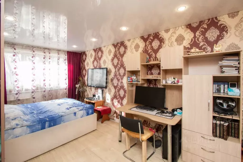 3-к кв. Кемеровская область, Новокузнецк ул. Тореза, 74 (61.5 м) - Фото 0